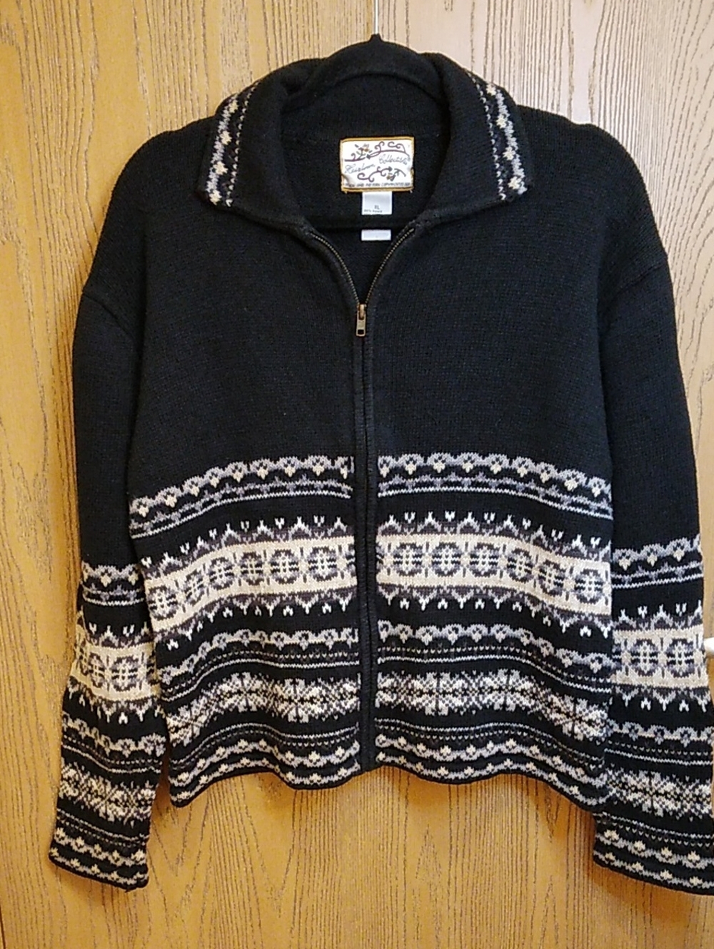 Heirloom Collectibles Women's Black Cream Striped Knit Zip Sweater